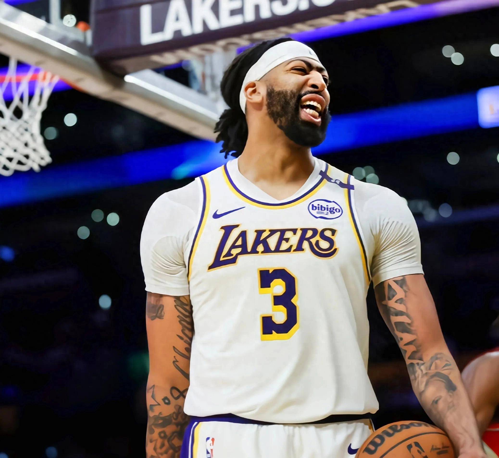  浓眉哥在澳大利亚队比赛中连败，突破纪录引发热议！